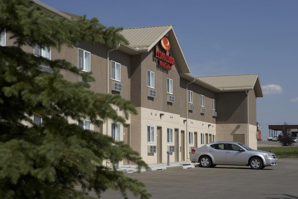 Econo Lodge Inn & Suites Innisfail Esterno foto