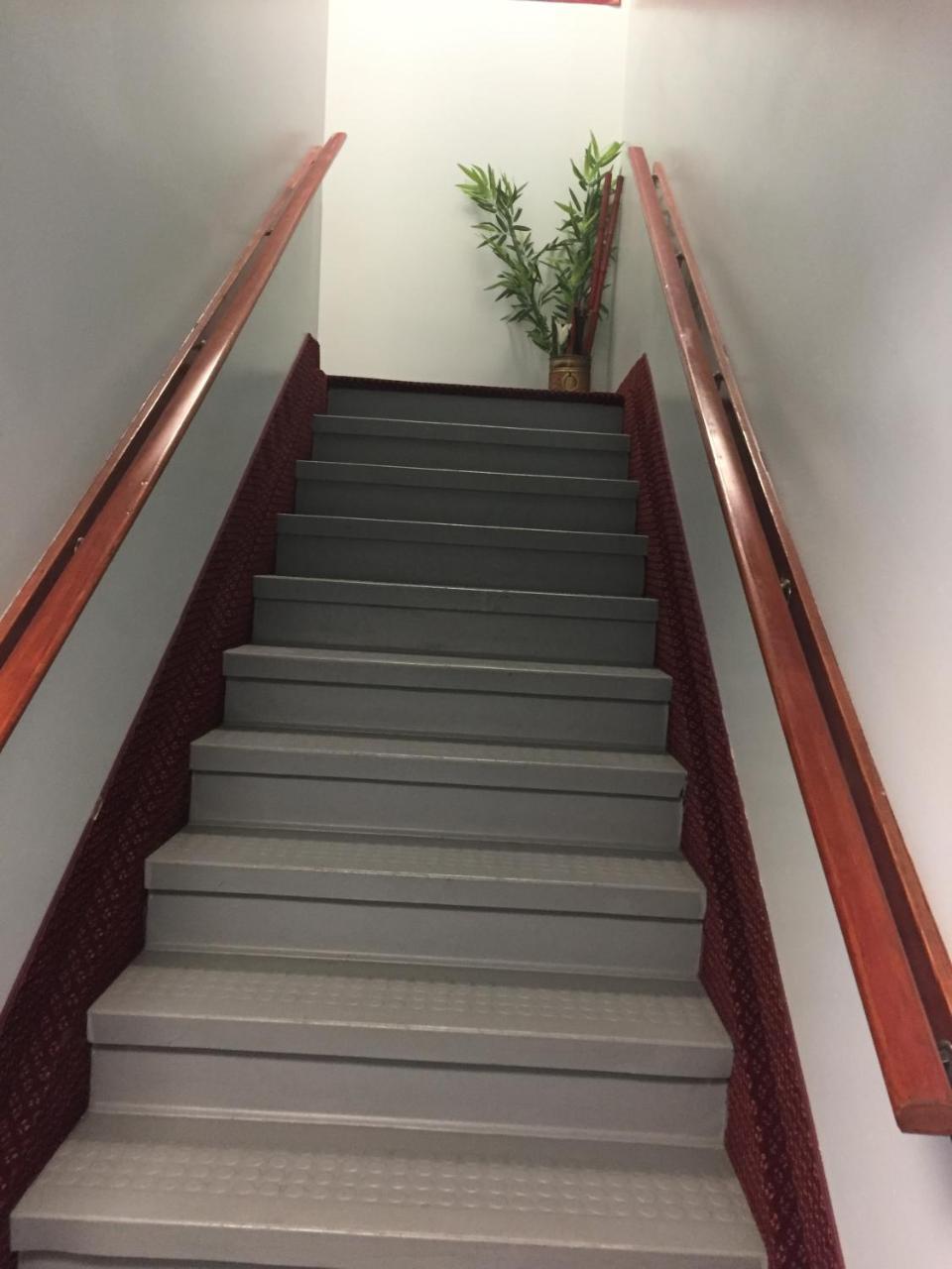 Econo Lodge Inn & Suites Innisfail Esterno foto