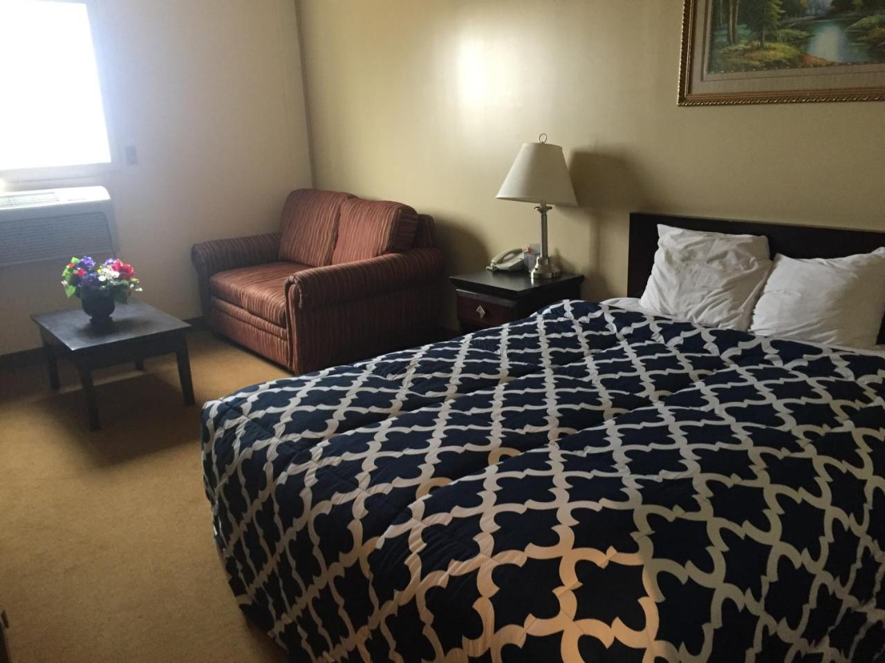 Econo Lodge Inn & Suites Innisfail Esterno foto